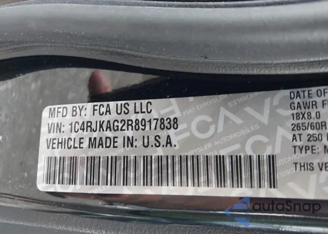 2024 Jeep Grand Cherokee L Laredo 4X4 z USA, uszkodzony, nr VIN 1C4RJKAG2R8917838